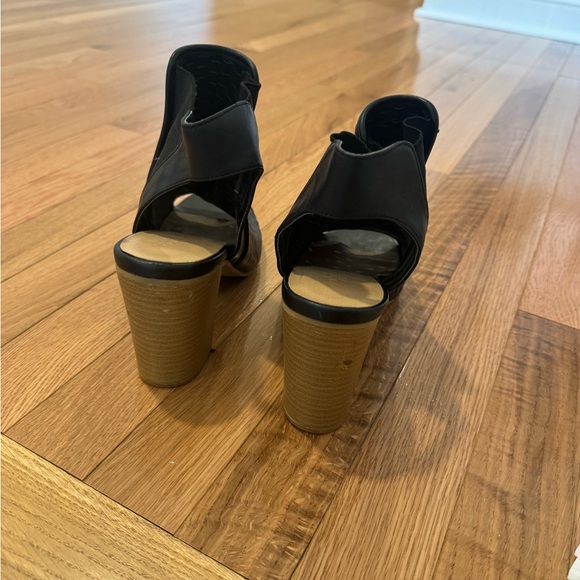 Charlotte Russe Black Wedge Heel Open Toe Slip On Shoe - Picture 4 of 8